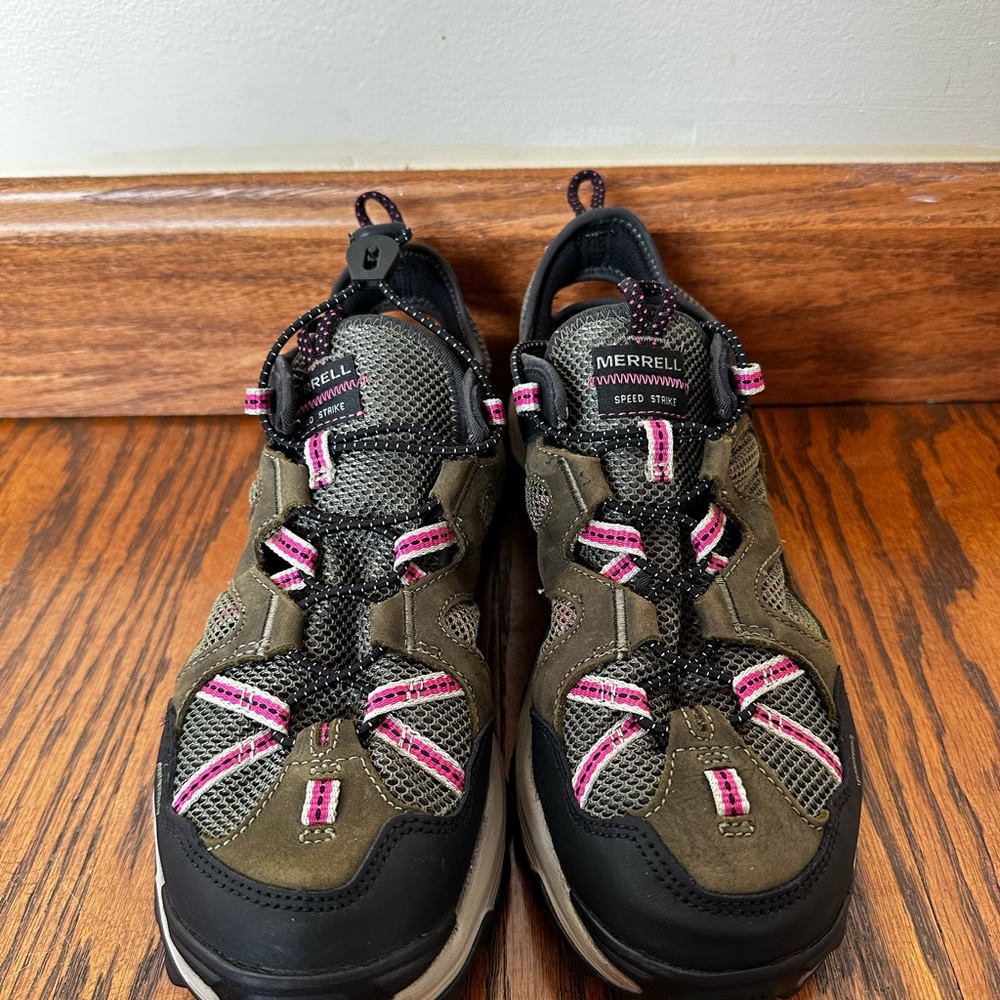 Merrell Olive and Pink Hiking Shoes Size Women’s 10 - Picture 3 of 7